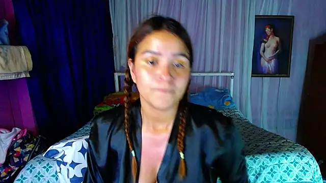 ZoeKuipers13 online show from 12, 1, 2025