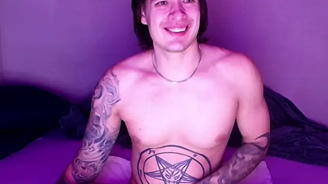 Snapshot of baphomet_from_ice chatting on 5, 11, 2025 baphomet from ice online show from 5, 11, 2025