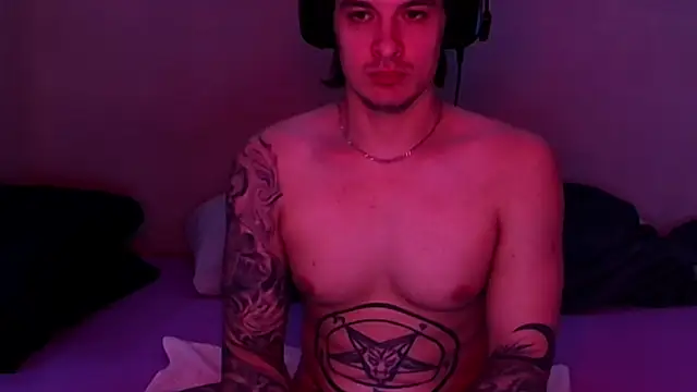 Snapshot of baphomet_from_ice chatting on 6, 11, 2025 baphomet from ice online show from 6, 11, 2025