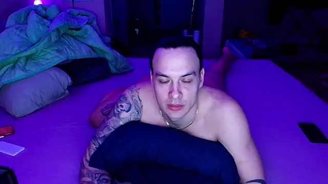 Snapshot of baphomet_from_ice chatting on 9, 4, 2026 baphomet from ice online show from 9, 4, 2026