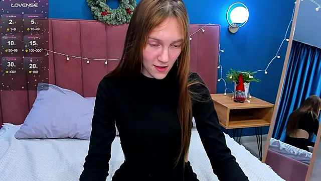 Snapshot of VanillaKelly chatting on 12, 12, 2024 VanillaKelly online show from 12, 12, 2024