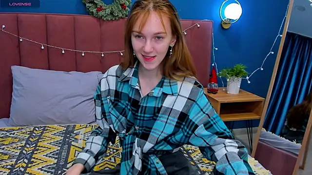 Snapshot of VanillaKelly chatting on 24, 12, 2024 VanillaKelly online show from 24, 12, 2024