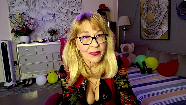 HornyMilf 555 online show from 18, 2, 2026