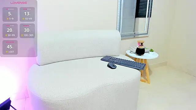 Snapshot of dahian_carter chatting on 5, 5, 2026 dahian carter online show from 5, 5, 2026