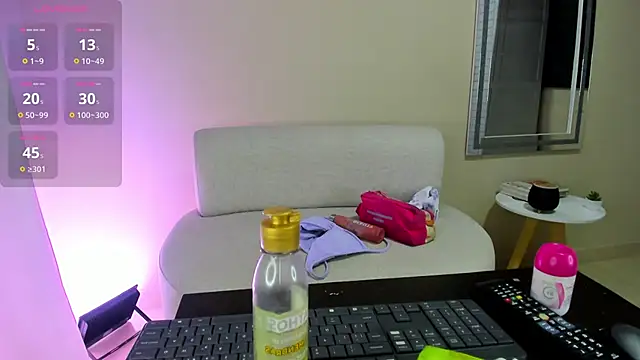 Snapshot of dahian_carter chatting on 14, 5, 2026 dahian carter online show from 14, 5, 2026