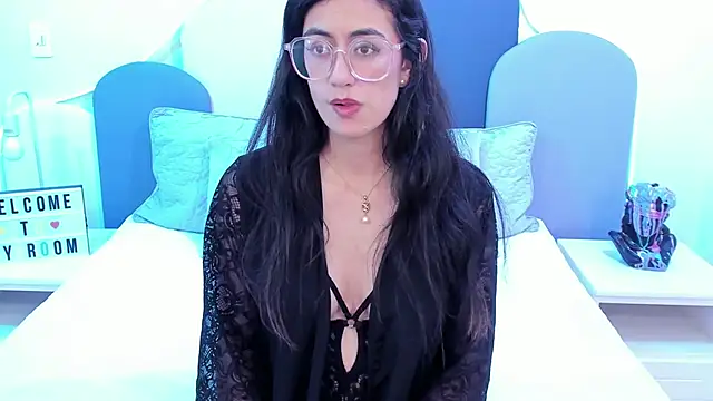 Snapshot of SophieGomez22 chatting on 2, 2, 2025 SophieGomez22 online show from 2, 2, 2025