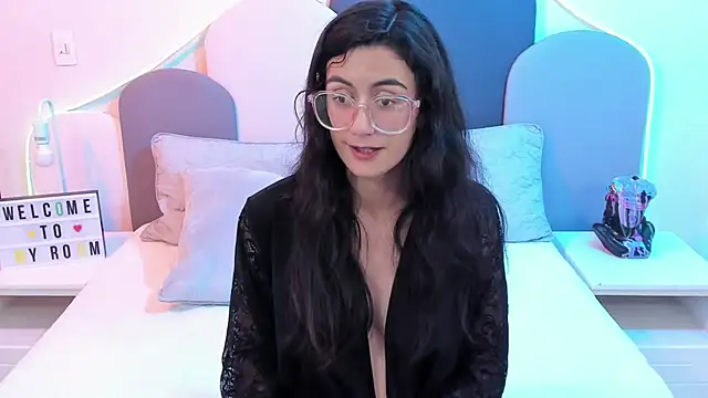 Snapshot of SophieGomez22 chatting on 3, 3, 2025 SophieGomez22 online show from 3, 3, 2025