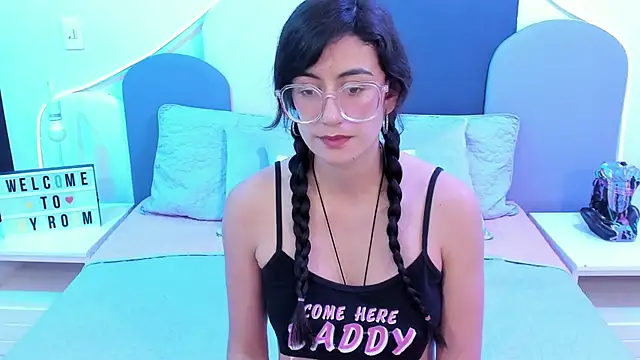 Snapshot of SophieGomez22 chatting on 12, 3, 2025 SophieGomez22 online show from 12, 3, 2025