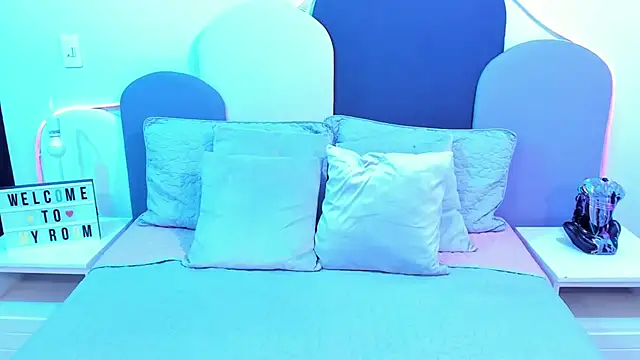 Snapshot of SophieGomez22 chatting on 14, 3, 2025 SophieGomez22 online show from 14, 3, 2025