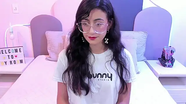 Snapshot of SophieGomez22 chatting on 15, 3, 2025 SophieGomez22 online show from 15, 3, 2025