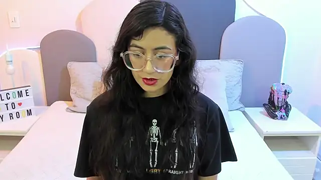 Snapshot of SophieGomez22 chatting on 16, 3, 2025 SophieGomez22 online show from 16, 3, 2025