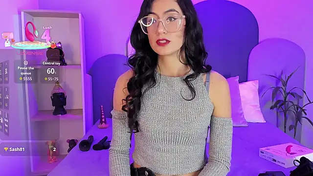 Snapshot of SophieGomez22 chatting on 10, 9, 2025 SophieGomez22 online show from 10, 9, 2025