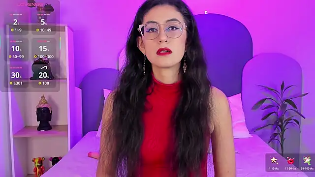 Snapshot of SophieGomez22 chatting on 20, 10, 2025 SophieGomez22 online show from 20, 10, 2025