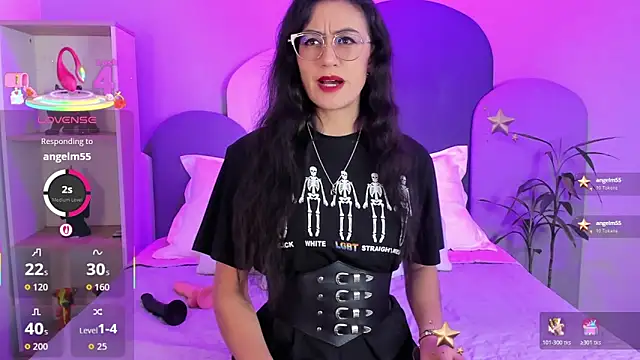 Snapshot of SophieGomez22 chatting on 30, 11, 2025 SophieGomez22 online show from 30, 11, 2025