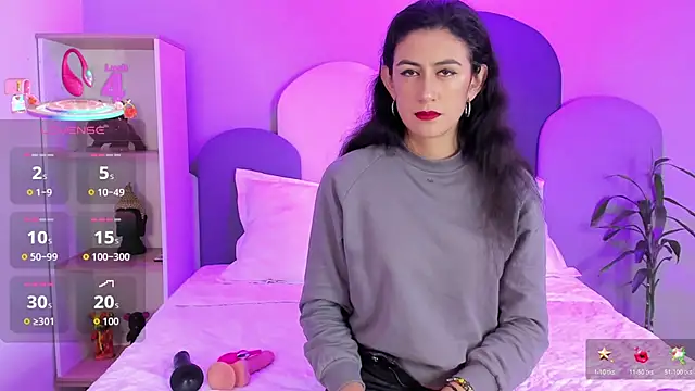 Snapshot of SophieGomez22 chatting on 17, 12, 2025 SophieGomez22 online show from 17, 12, 2025