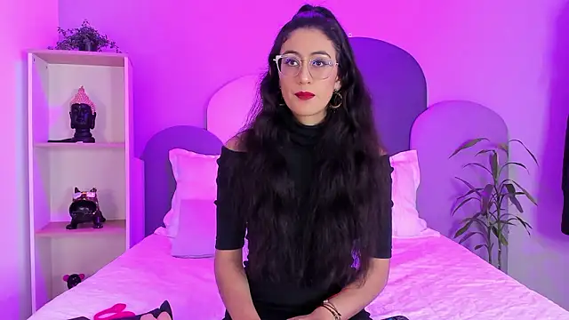 SophieGomez22 online show from 22, 3, 2026