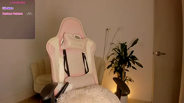 LittleSofia  online show from 2, 11, 2025