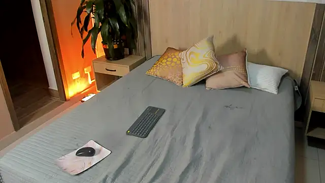 Snapshot of rebeca_cortez_ chatting on 9, 5, 2026 rebeca cortez online show from 9, 5, 2026
