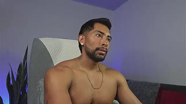 Snapshot of Couple_muscle1 chatting on 20, 6, 2026 Couple muscle1 online show from 20, 6, 2026