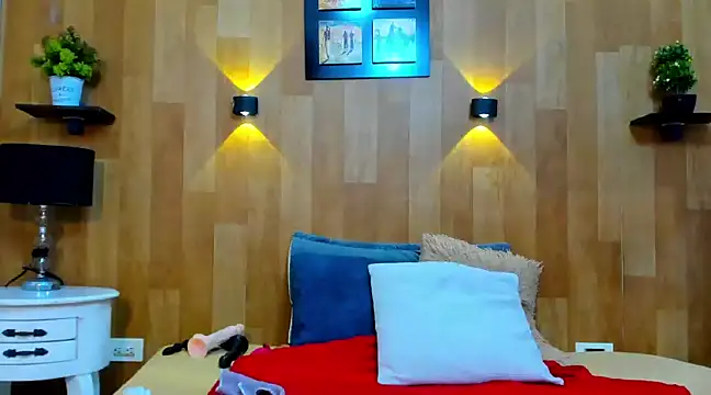 Snapshot of marianaa90 chatting on 14, 3, 2025 marianaa90 online show from 14, 3, 2025