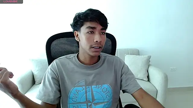 Snapshot of Tyler_prince chatting on 17, 11, 2025 Tyler prince online show from 17, 11, 2025