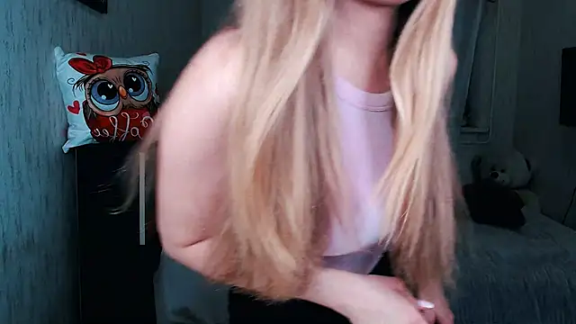 Snapshot of _KittyBoo chatting on 22, 11, 2025 KittyBoo online show from 22, 11, 2025