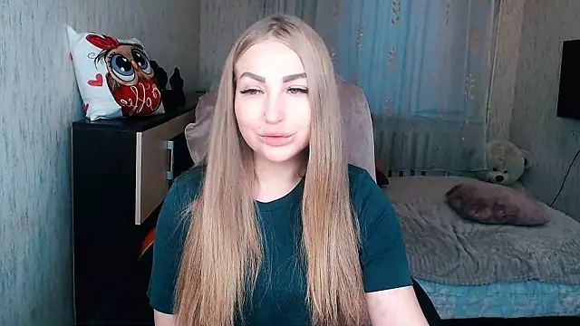 Snapshot of _KittyBoo chatting on 14, 12, 2025 KittyBoo online show from 14, 12, 2025