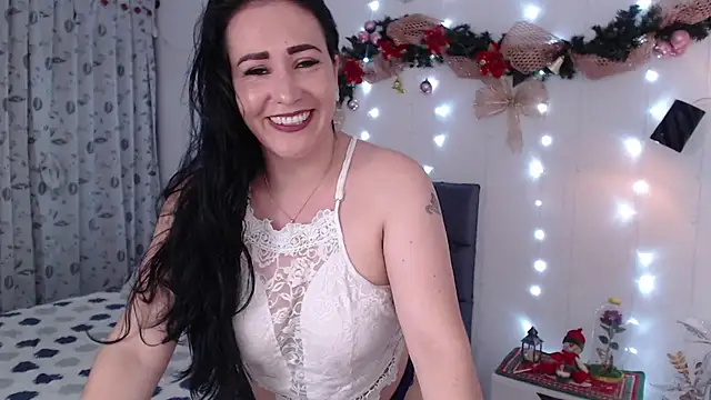 Snapshot of miawilson_1 chatting on 18, 12, 2024 miawilson 1 online show from 18, 12, 2024