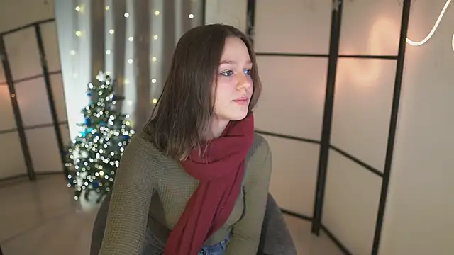 Addelin Moon online show from 31, 12, 2024