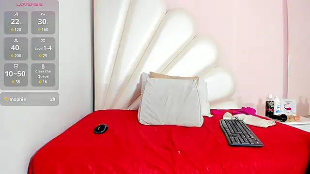 Lorena Hawkins online show from 2, 2, 2025