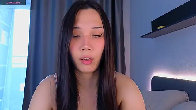 Kaia Sunshine Mia online show from 15, 6, 2026