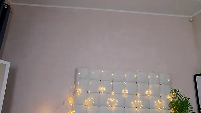 Snapshot of NicoleRosss chatting on 19, 1, 2025 NicoleRosss online show from 19, 1, 2025