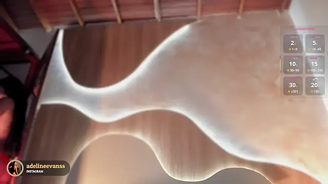 Snapshot of AdelineEvanss chatting on 7, 10, 2025 AdelineEvanss online show from 7, 10, 2025