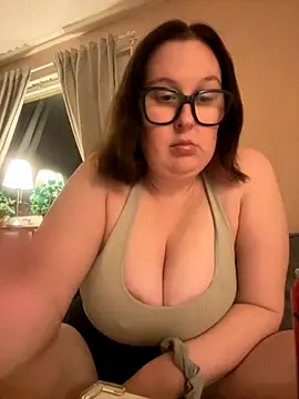 Snapshot of Misssmilf chatting on 24, 10, 2025 Misssmilf online show from 24, 10, 2025