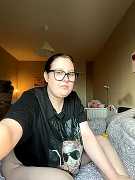 Snapshot of Misssmilf chatting on 7, 11, 2025 Misssmilf online show from 7, 11, 2025