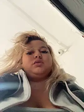 AllysonK online show from 4, 2, 2025