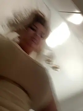 AllysonK online show from 20, 2, 2025