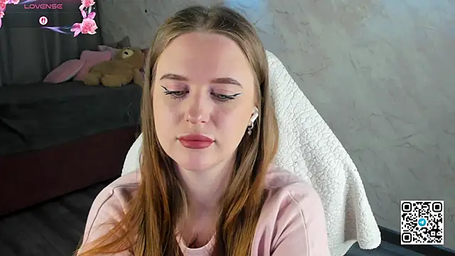 Snapshot of Betany_Foks chatting on 14, 4, 2026 Betany Foks online show from 14, 4, 2026