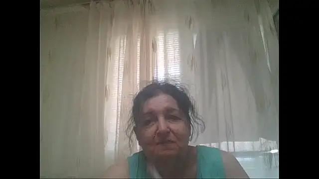 Snapshot of maturekorine chatting on 14, 6, 2026 maturekorine online show from 14, 6, 2026