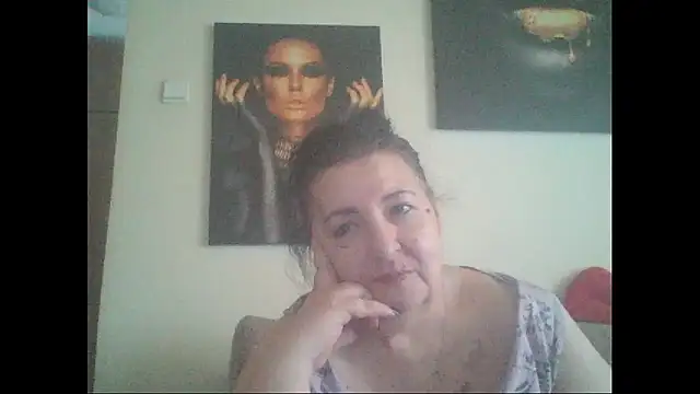 Snapshot of maturekorine chatting on 6, 7, 2026 maturekorine online show from 6, 7, 2026