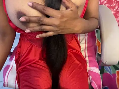 Snapshot of roshni-5 chatting on 3, 2, 2026 roshni-5 online show from 3, 2, 2026