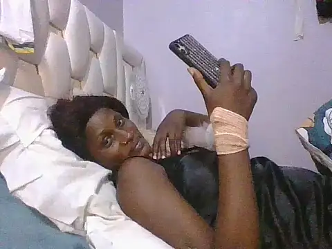 Snapshot of hairy_pussy4 chatting on 13, 11, 2025 hairy pussy4 online show from 13, 11, 2025