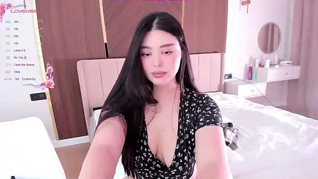 Snapshot of tenderlybaee chatting on 7, 12, 2024 tenderlybaee online show from 7, 12, 2024