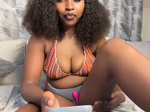 Snapshot of Chocolate_queen2 chatting on 22, 3, 2026 Chocolate queen2 online show from 22, 3, 2026