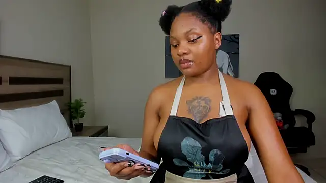 Renee-18 online show from 20, 2, 2025