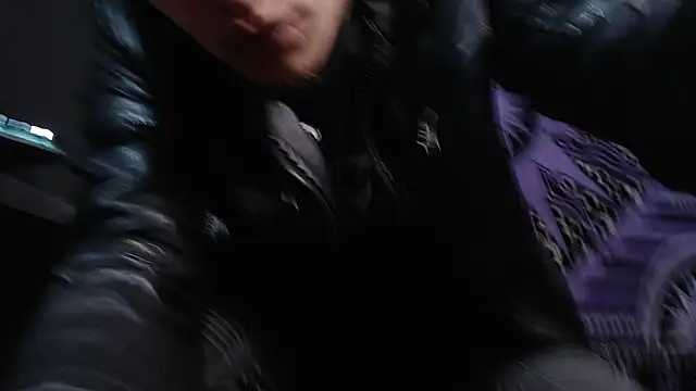 Dicaprioo  online show from 28, 1, 2025