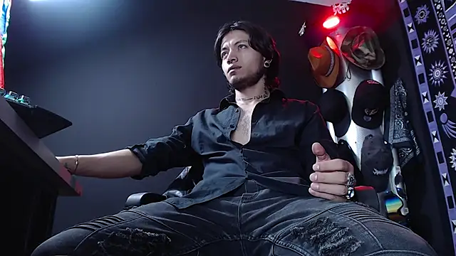 Dicaprioo  online show from 5, 3, 2025