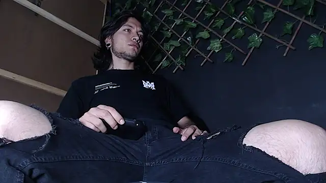 Dicaprioo  online show from 10, 9, 2025