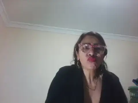 Snapshot of LITLESTAR chatting on 21, 12, 2024 LITLESTAR online show from 21, 12, 2024