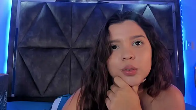 Elsalombardi  online show from 14, 2, 2025